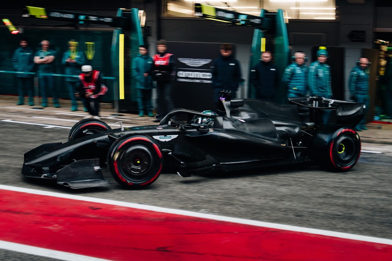 アストンマーティンF1の革命 リアサスアームがピラーに接続されたAMR26