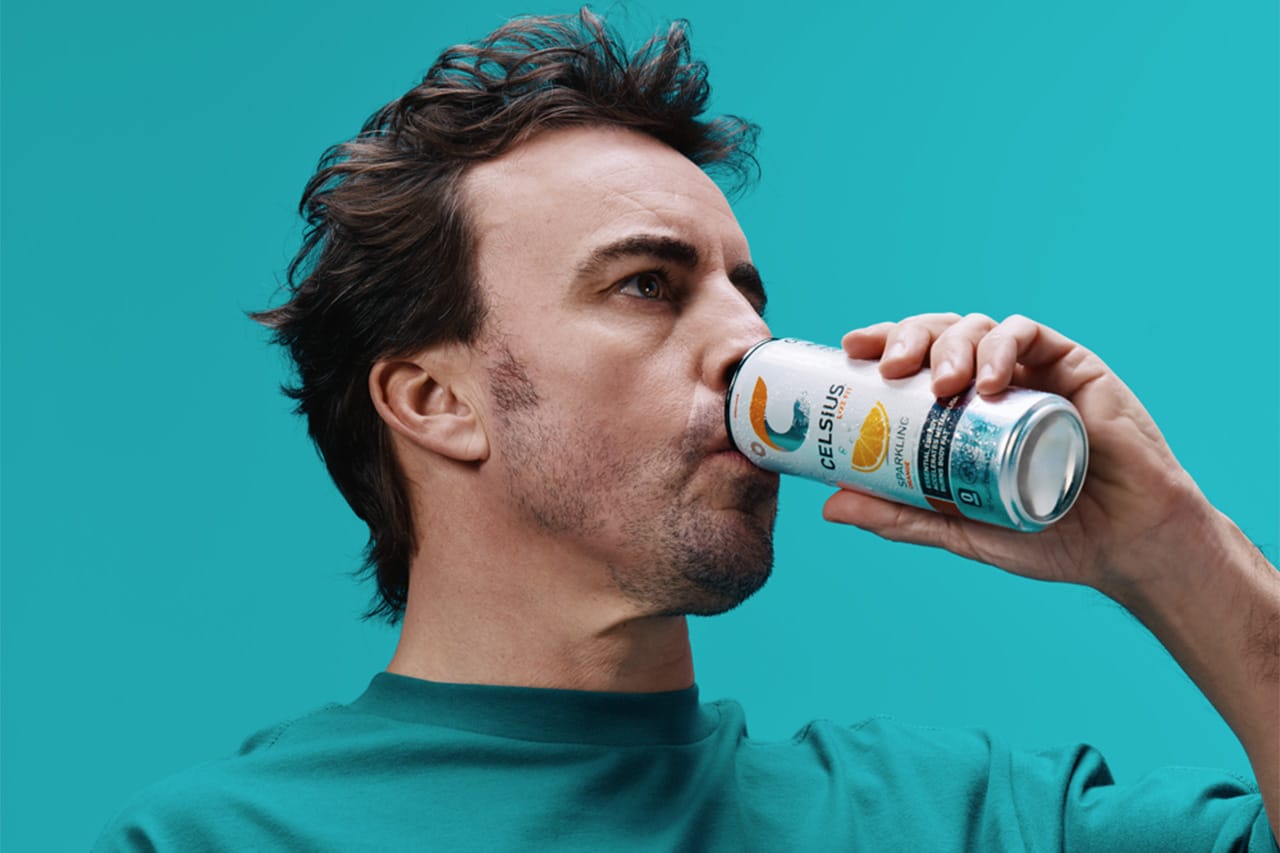 アストンマーティンF1、セルシウスと複数年グローバル提携を締結