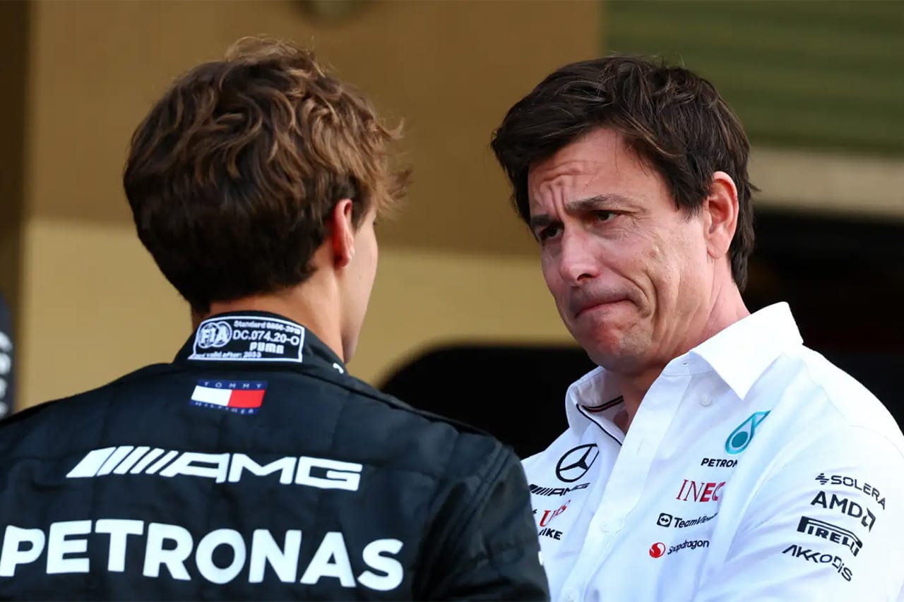 メルセデスF1代表、ラッセル本命評価に警告「まだ戦争には入っていない」