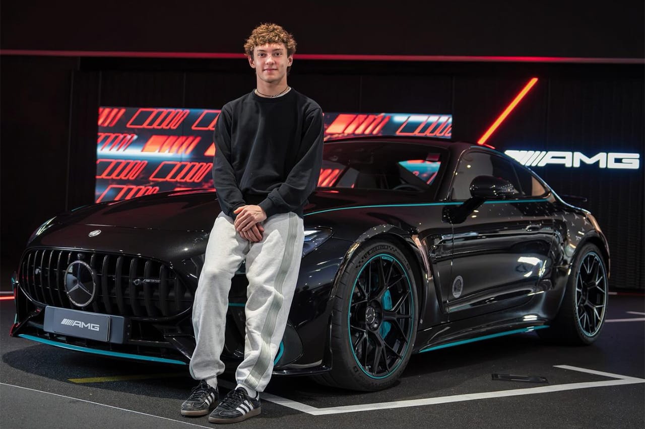 キミ・アントネッリ、メルセデスF1参戦の特権 3000万円超の特別な社用車