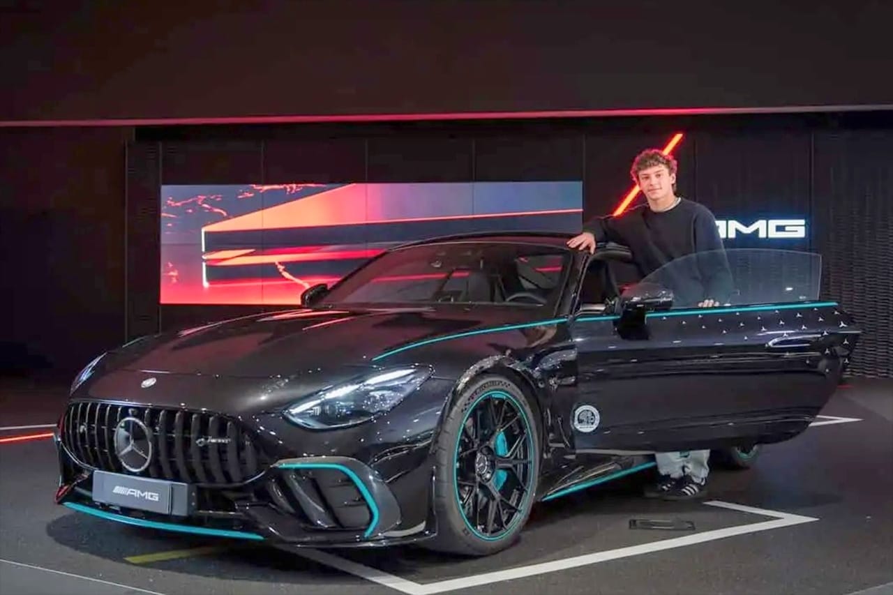 キミ・アントネッリ、バーレーンF1テスト前に交通事故も無事