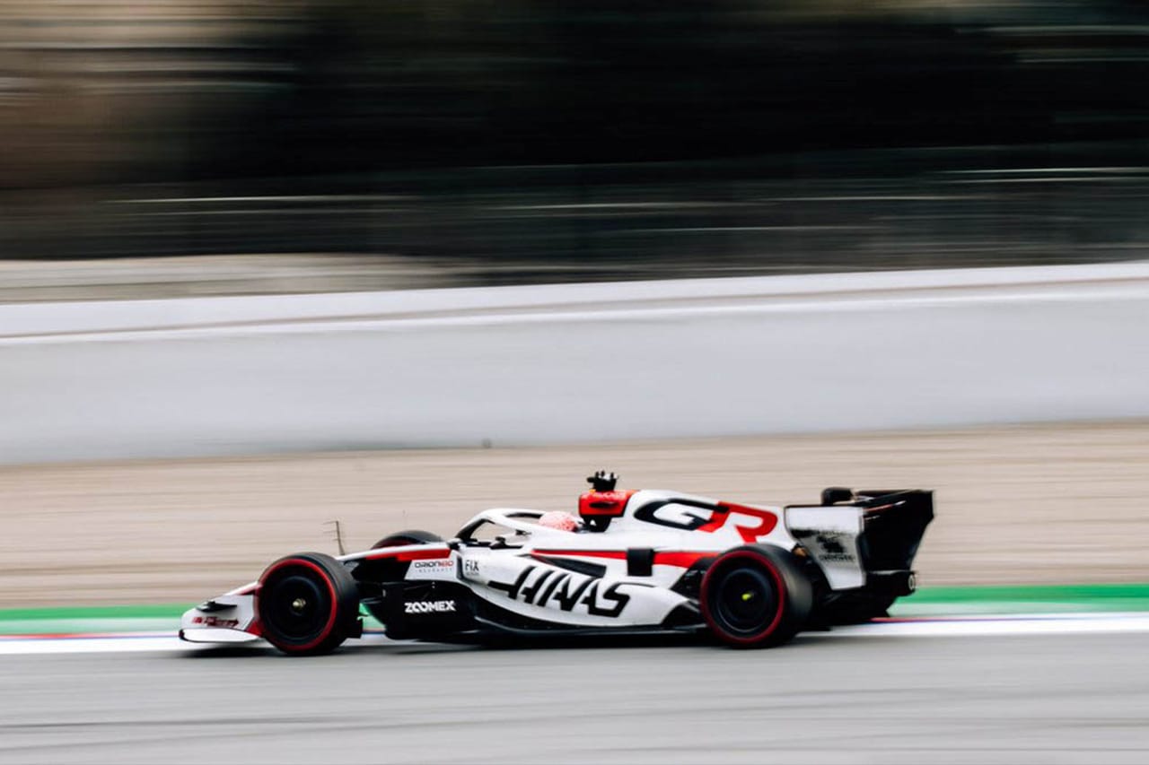 FIA確認 2026年F1マシンはダウンフォース25％減で“F2的マシン”に？