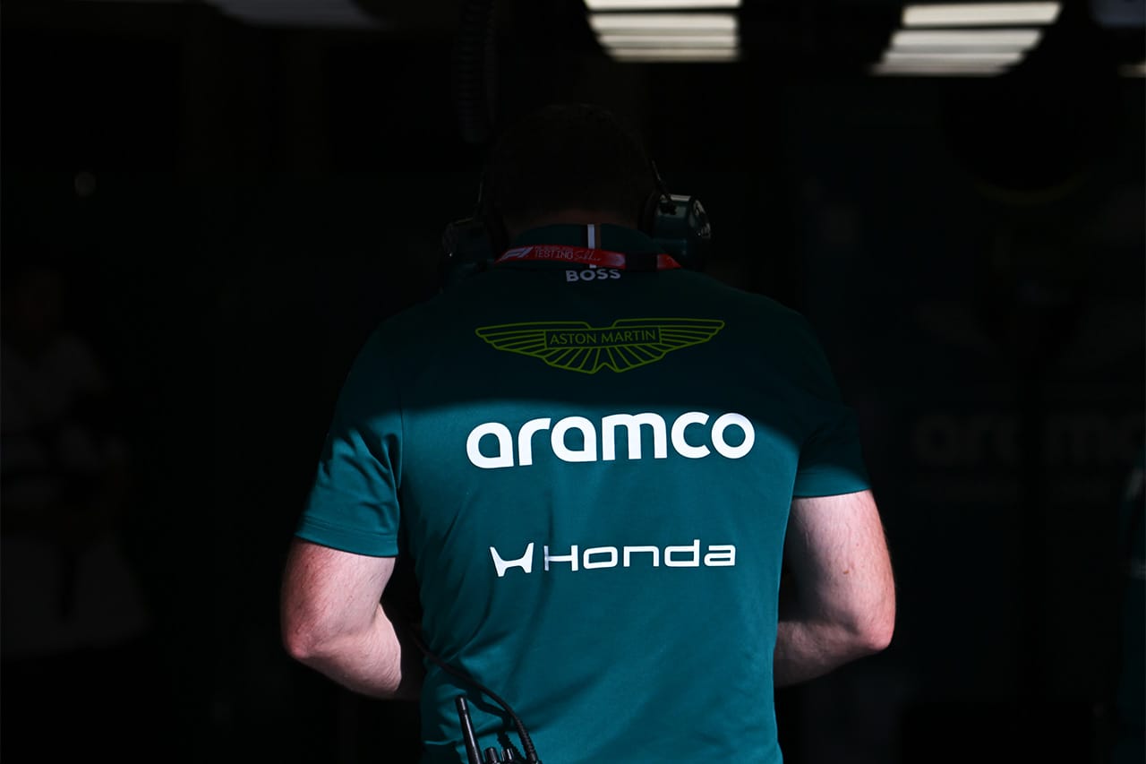 F1バーレーンテスト最終日がスタート アストンマーティン・ホンダに緊急事態