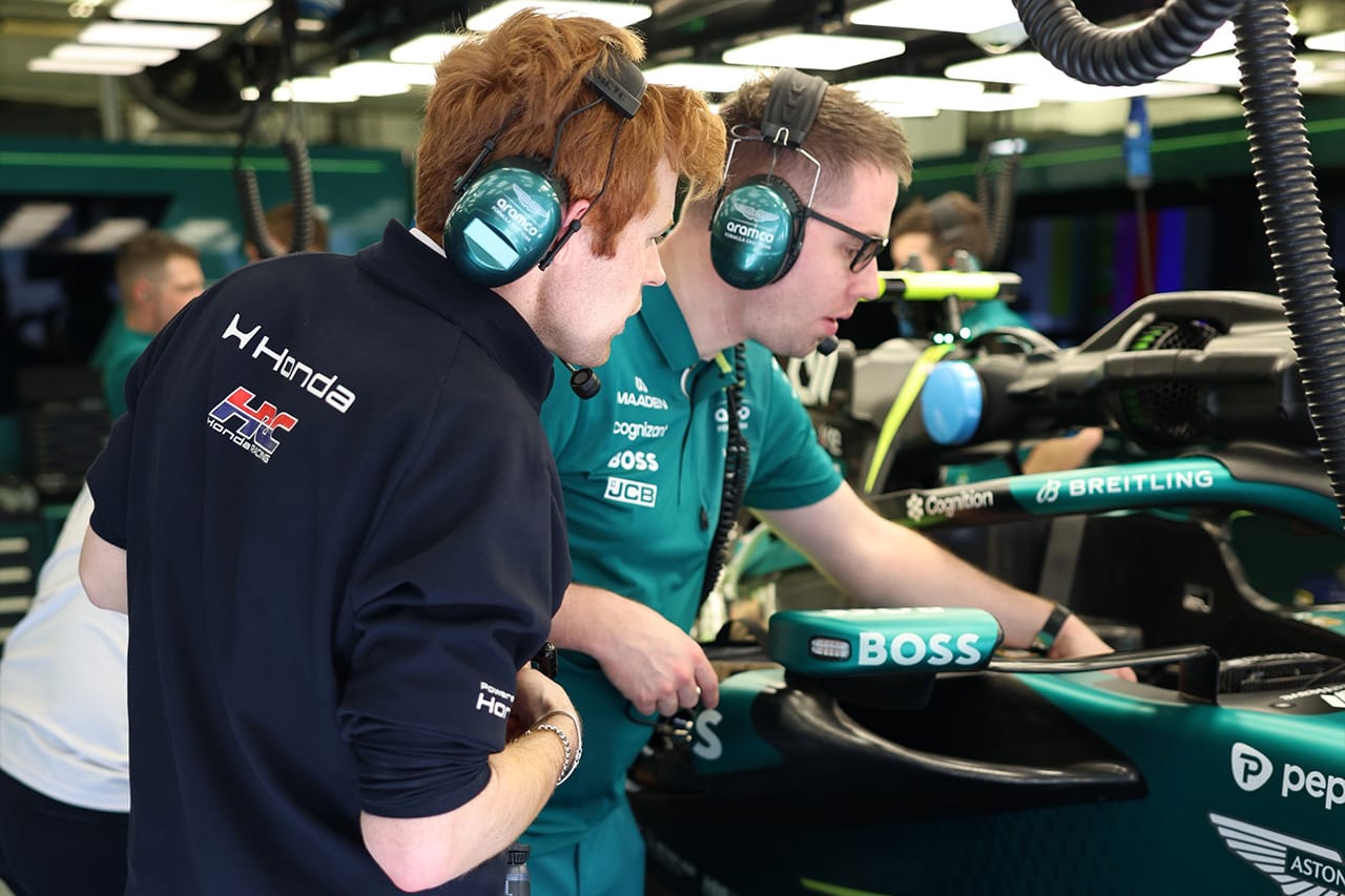 フェルナンド・アロンソ FP1欠場 アストンマーティンF1にホンダPUトラブル疑い