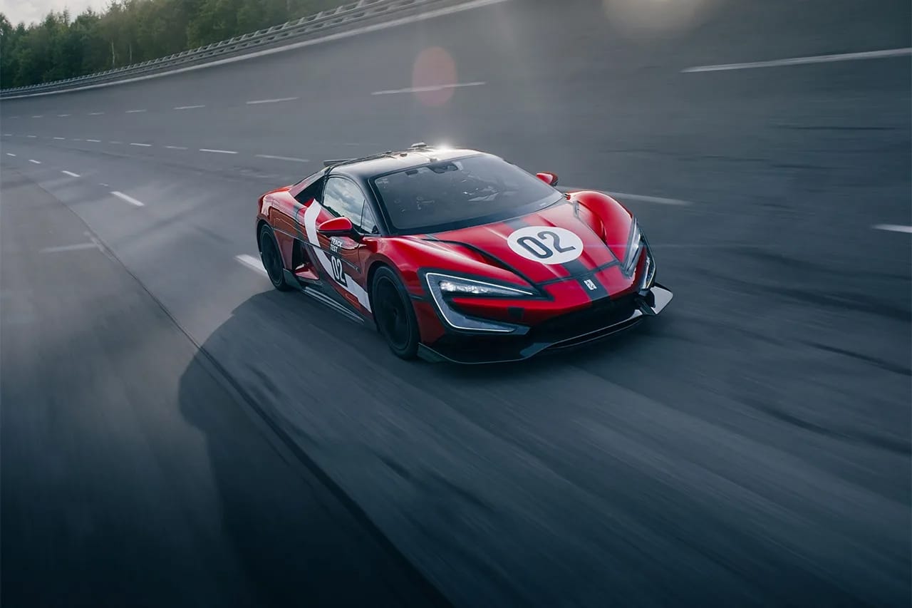 比亜迪汽車 アストンマーティン・コグニザント・フォーミュラワンチーム