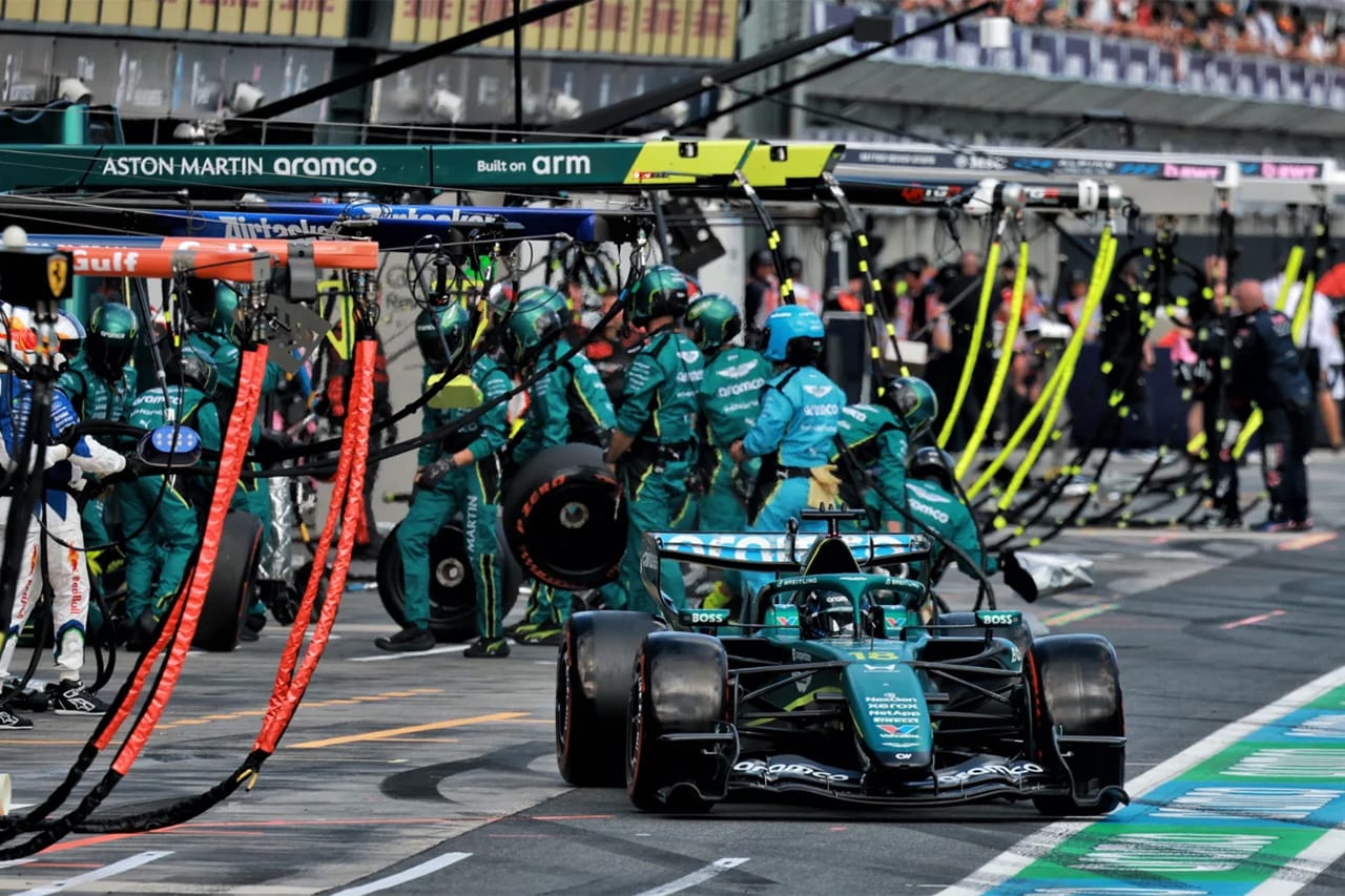 アストンマーティンF1 ホンダ製バッテリー本数議論を一蹴「意味はない」