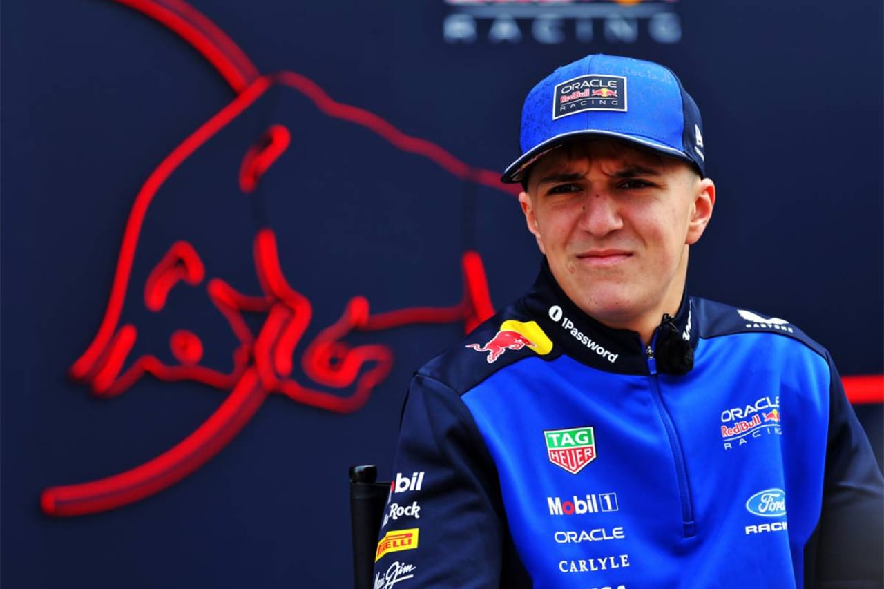 アイザック・ハジャーとアントネッリ F1スプリント衝突の因縁は一夜で解消