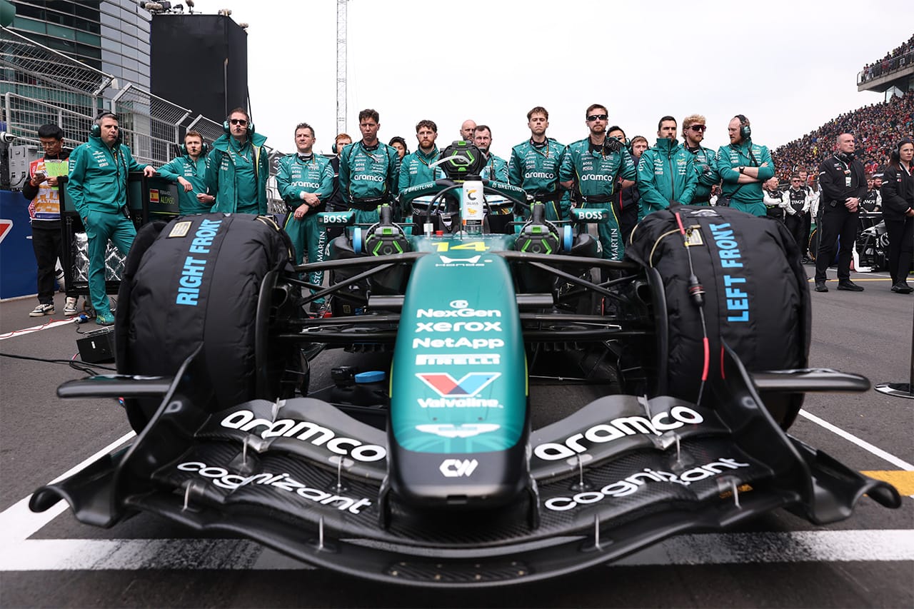 アストンマーティン・コグニザント・フォーミュラワンチーム 本田技研工業