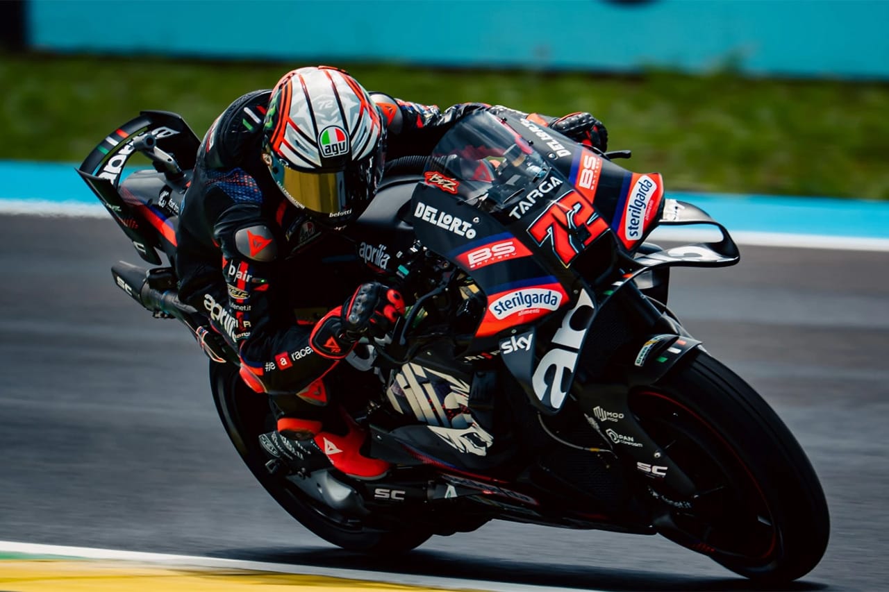 マルコ・ベッツェッキ開幕連勝 MotoGPブラジルGPでアプリリア1-2独占