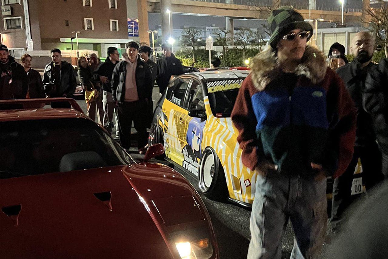 ルイス・ハミルトン 大黒PAにフェラーリF40で登場 F1日本GP前にファン熱狂