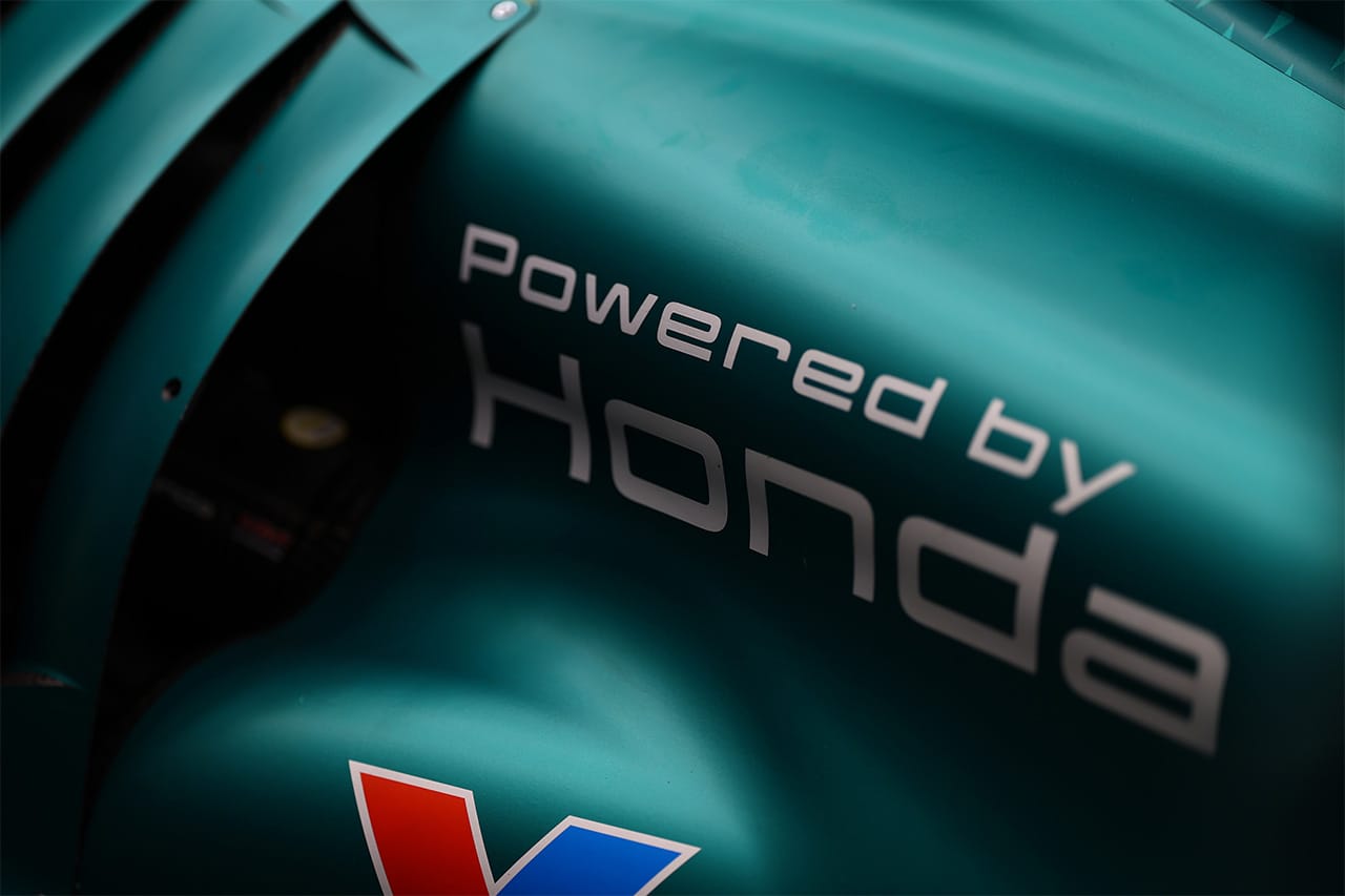 アストンマーティン・コグニザント・フォーミュラワンチーム 本田技研工業