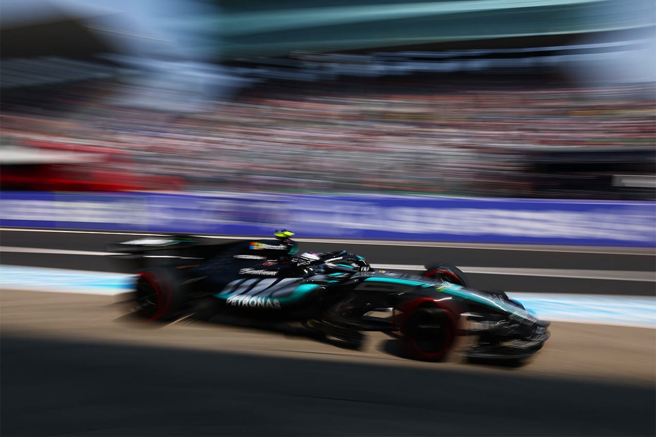 F1日本GP フリー走行3回目 アントネッリ最速 メルセデス0.8秒差の独走態勢