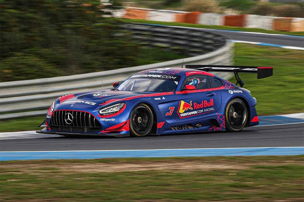 マックス・フェルスタッペン F1日本GPから直行 ニュルブルクリンクでGT3テスト