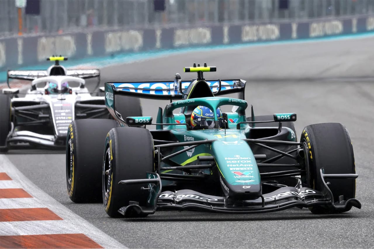 アストンマーティンF1 アロンソが新たな弱点指摘「エンジンよりギアボックス」