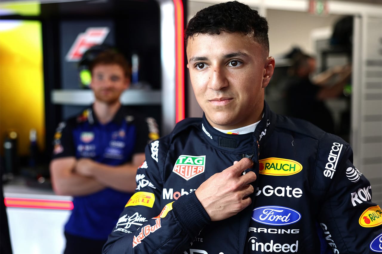 アイザック・ハジャー F1マイアミGPでクラッシュもメキースが全面擁護