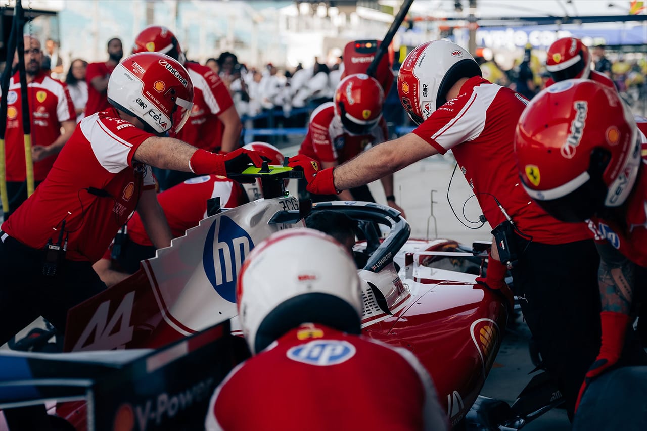 F1開発戦争激化 フェラーリの“排気トリック”を7チームが模倣