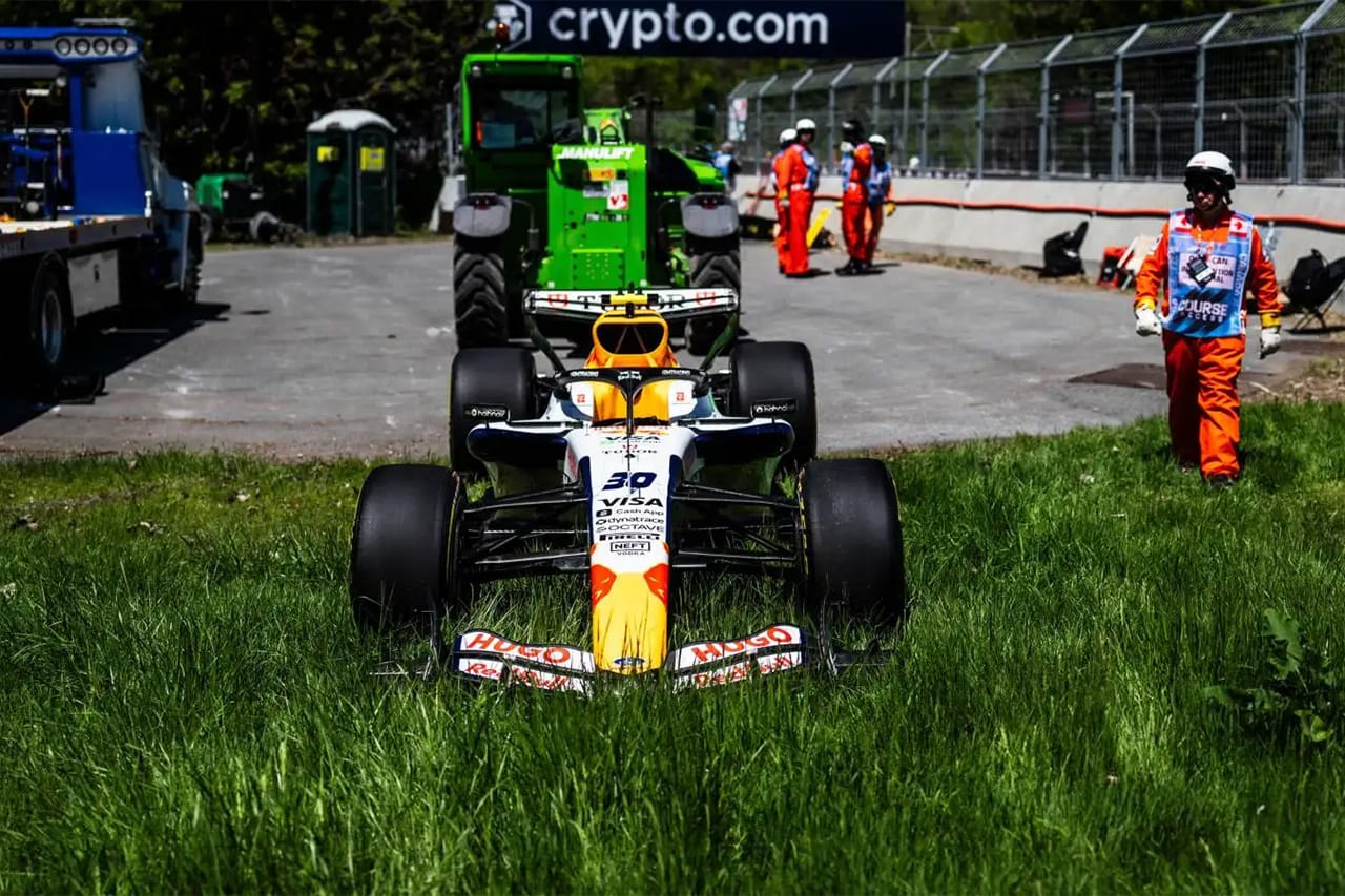 レーシングブルズF1に罰金 CDS不備でローソン車両の赤旗回避できず