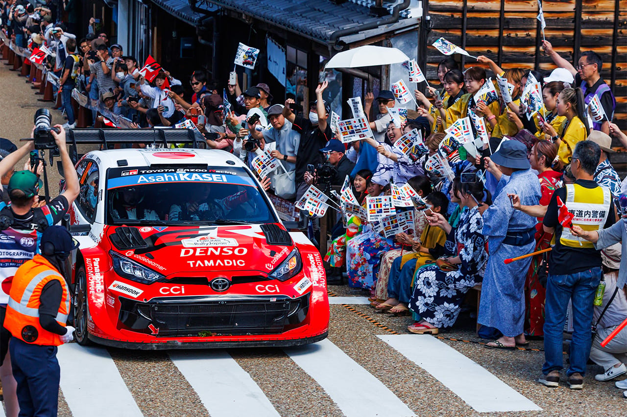 ラリージャパン デイ2：エバンス首位堅守 オジエ2位・パヤリ3位・勝田貴元4位