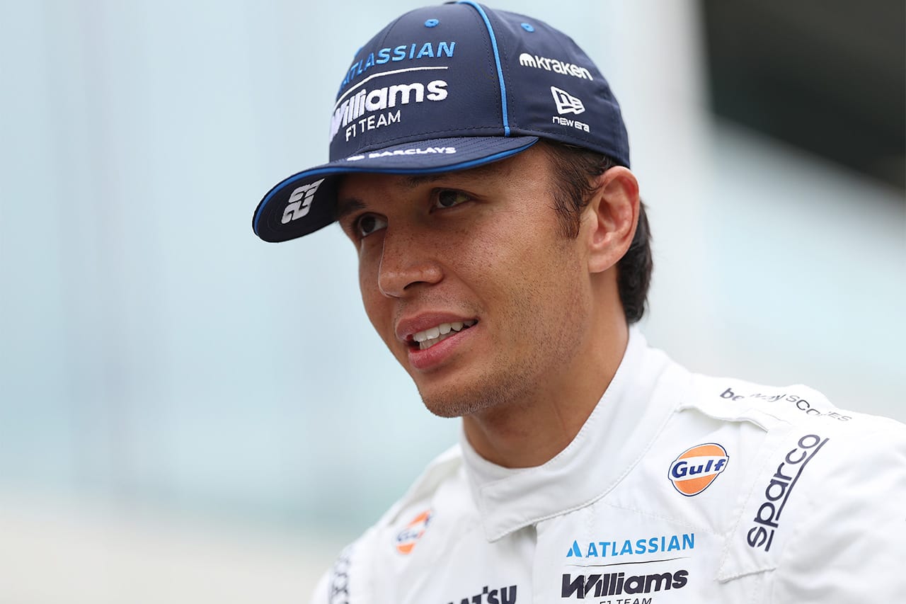 アストンマーティンF1 アレクサンダー・アルボンに接触との報道