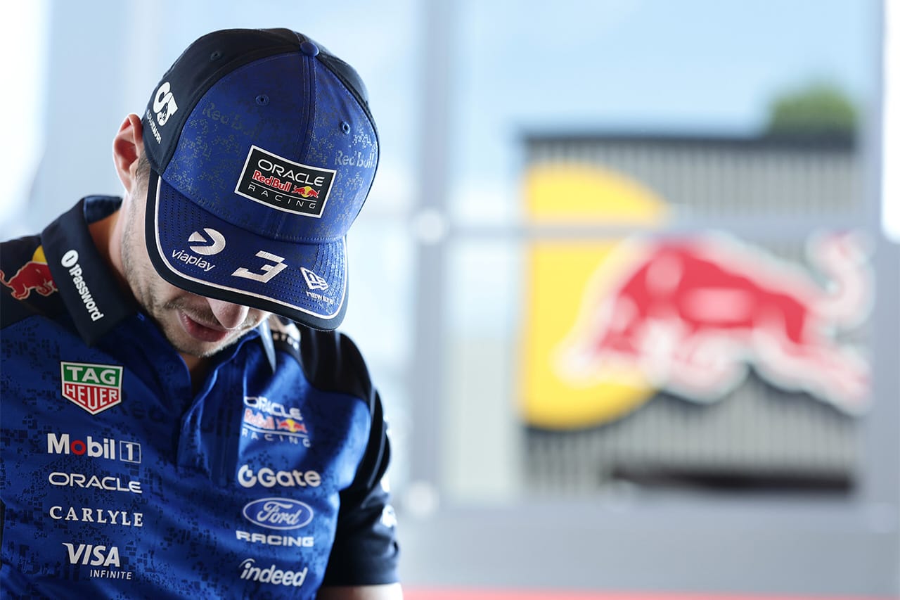 フェルスタッペンがレッドブルF1首脳と極秘会談 メルセデス移籍説が再燃