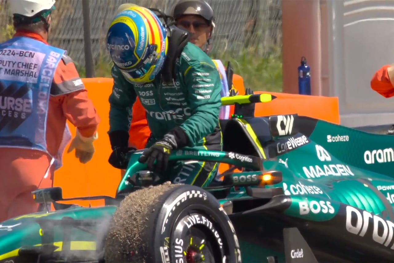 フェルナンド・アロンソ F1バルセロナGPをバッテリー問題でリタイア