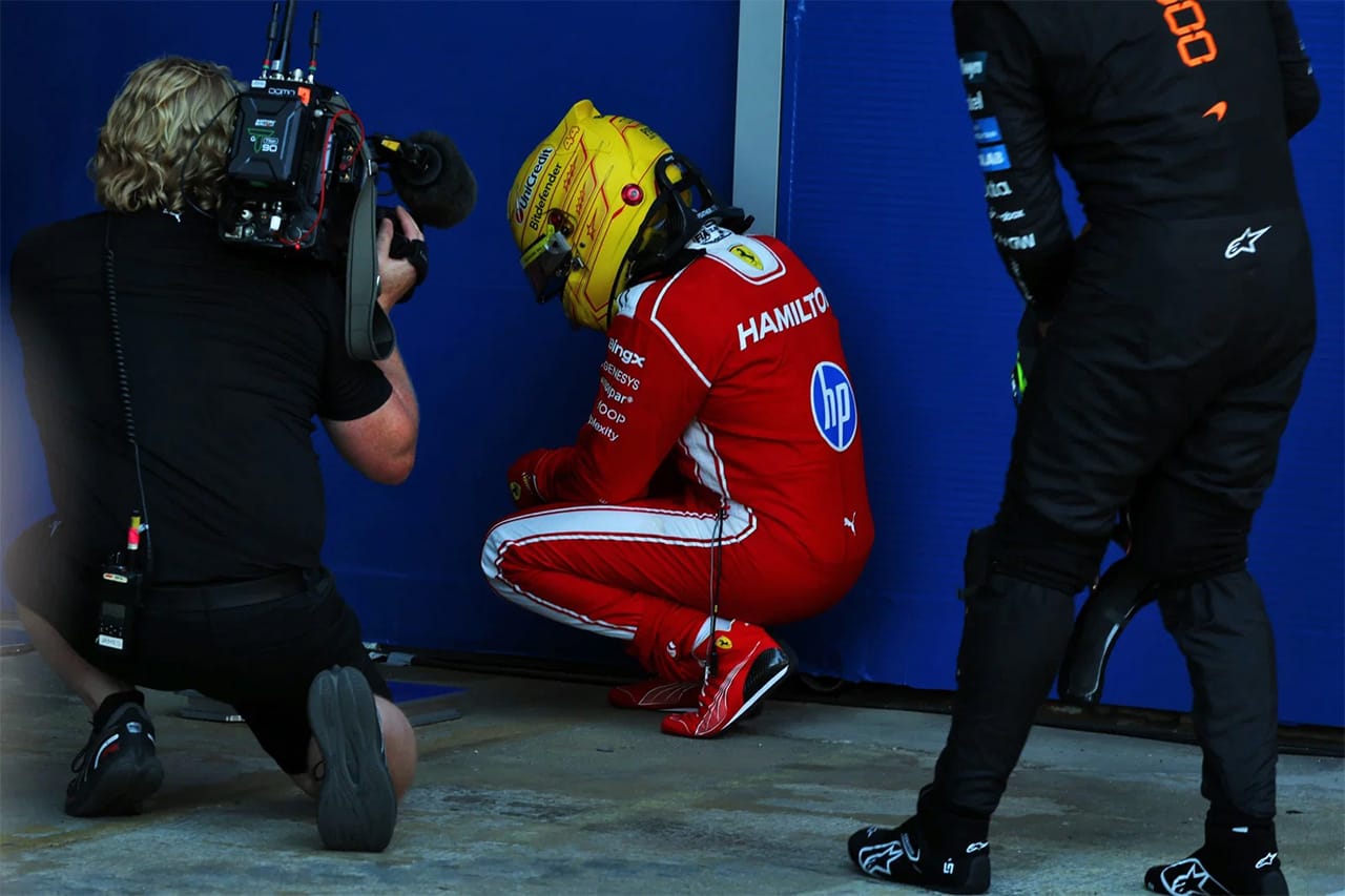 ルイス・ハミルトン フェラーリF1初勝利後に明かした苦闘「昨年は負傷していた」