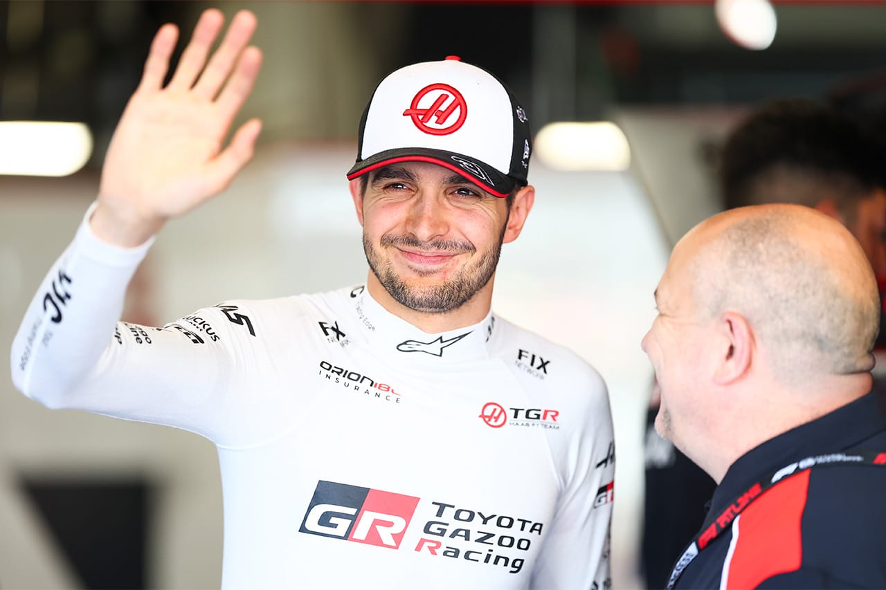 エステバン・オコンが明かすハースF1での重要任務 小松礼雄代表との信頼関係