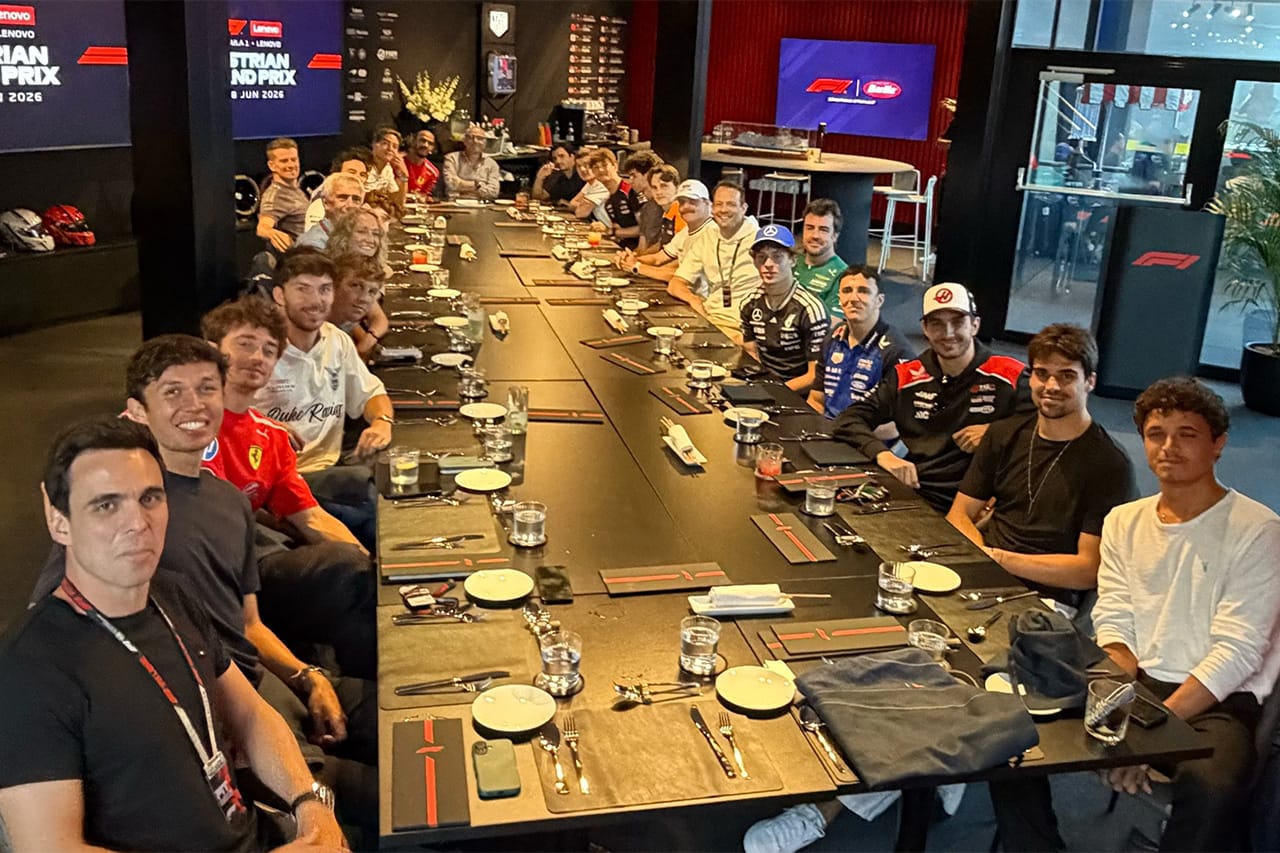 F1ドライバーが恒例の夕食会 オーストリアGP開幕前に全22人が集結