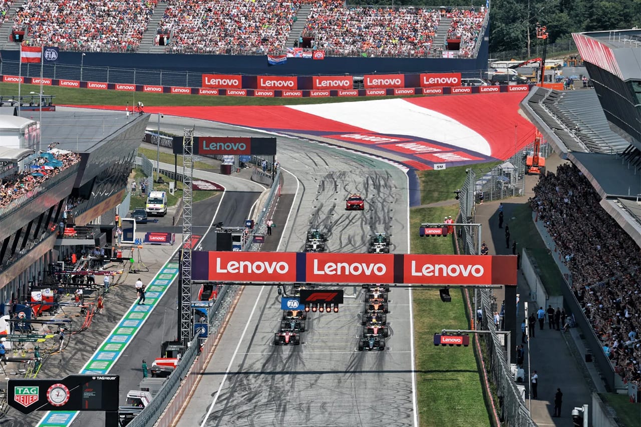 F1オーストリアGP決勝前にマーシャルが心臓疾患で搬送 FIAが回復を祈る