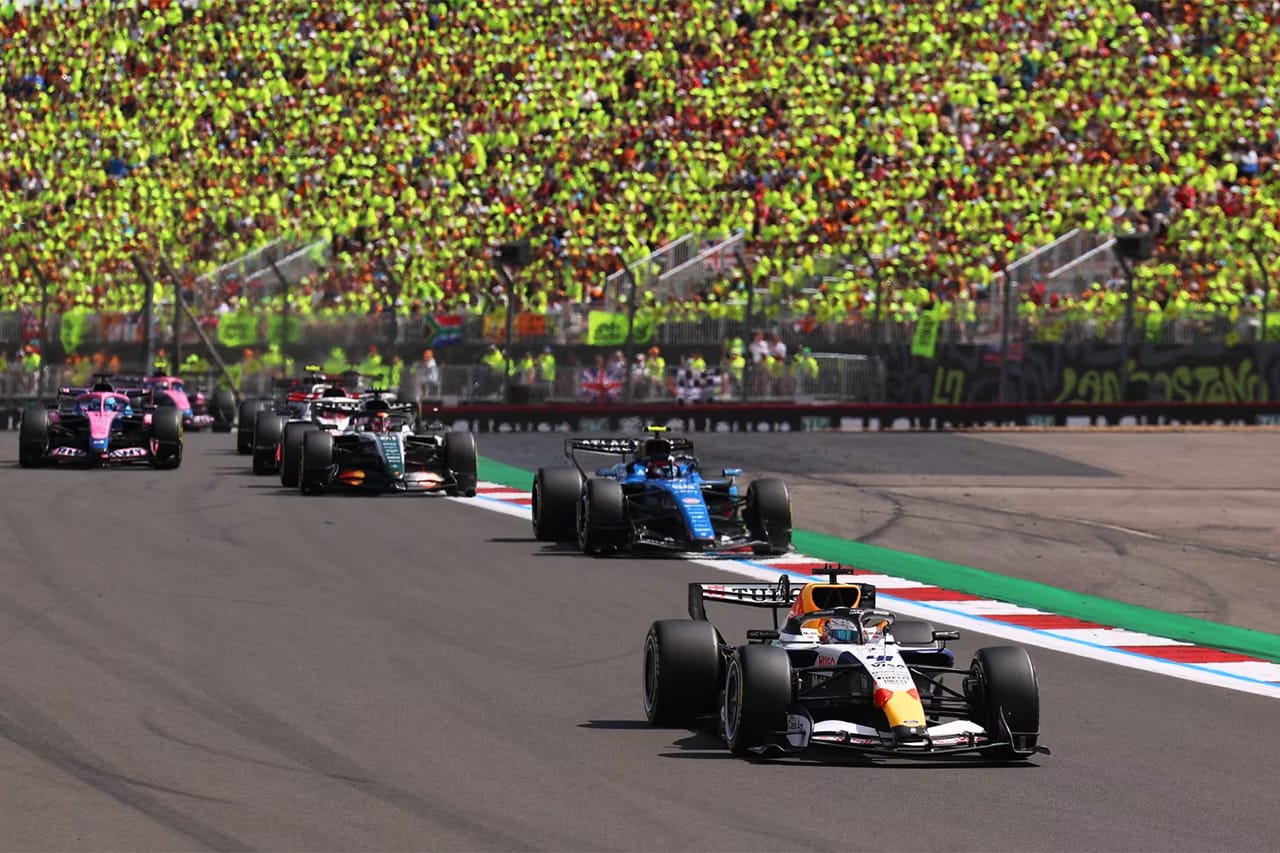 F1 エンジン