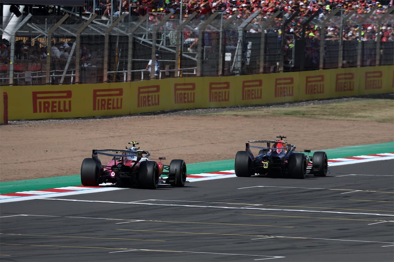 フェラーリとレッドブルの“マカレナ”F1ウイングに安全性懸念 FIAが調査開始