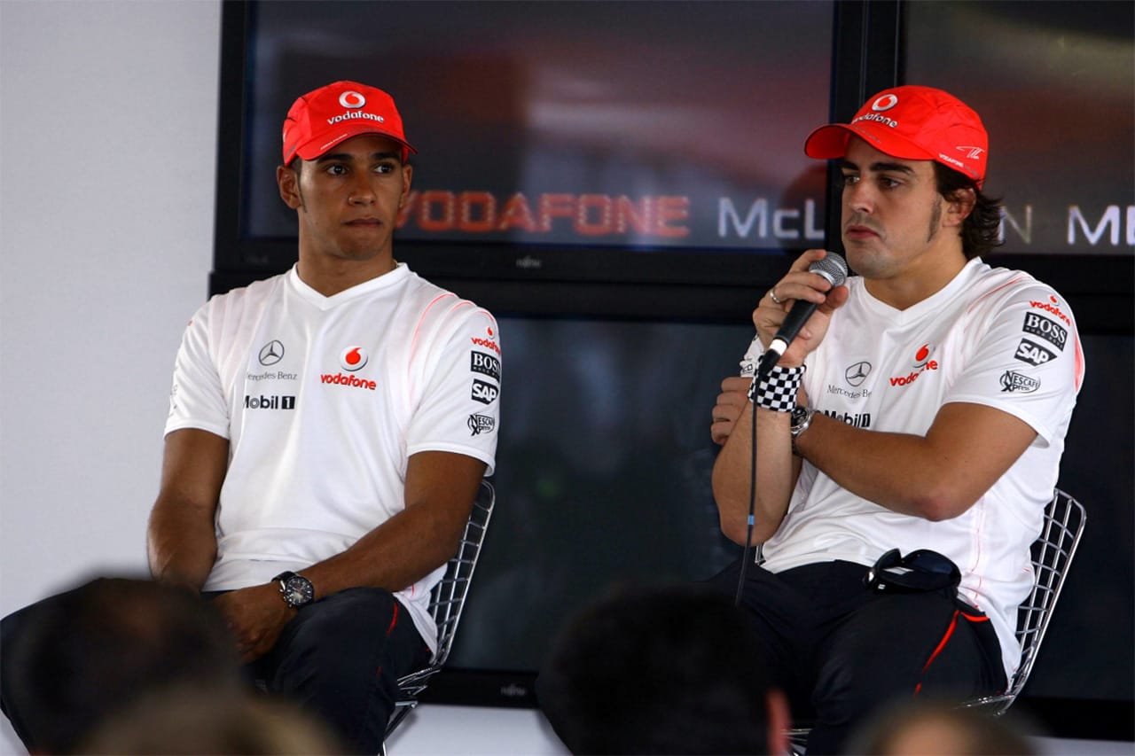 フェルナンド・アロンソ マクラーレンF1時代にハミルトンへのデータ共有停止を要求