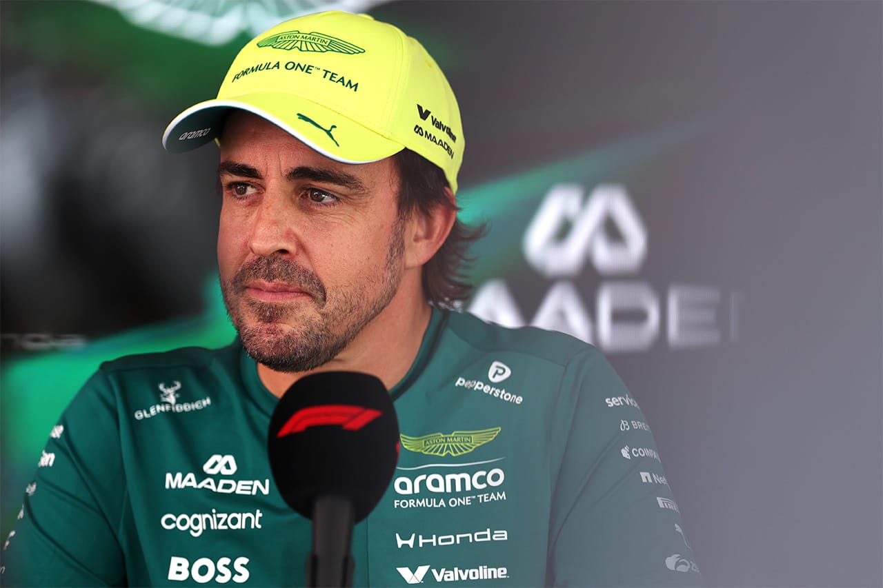 アストンマーティン・ホンダF1 アロンソ「AMR26のコンセプトは正しくない」