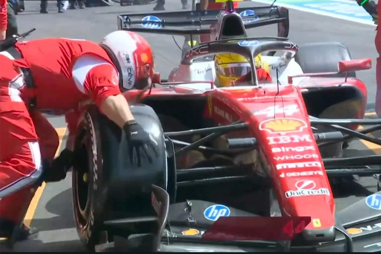 ルイス・ハミルトンは追加処分回避 メカニック接触でフェラーリF1に罰金