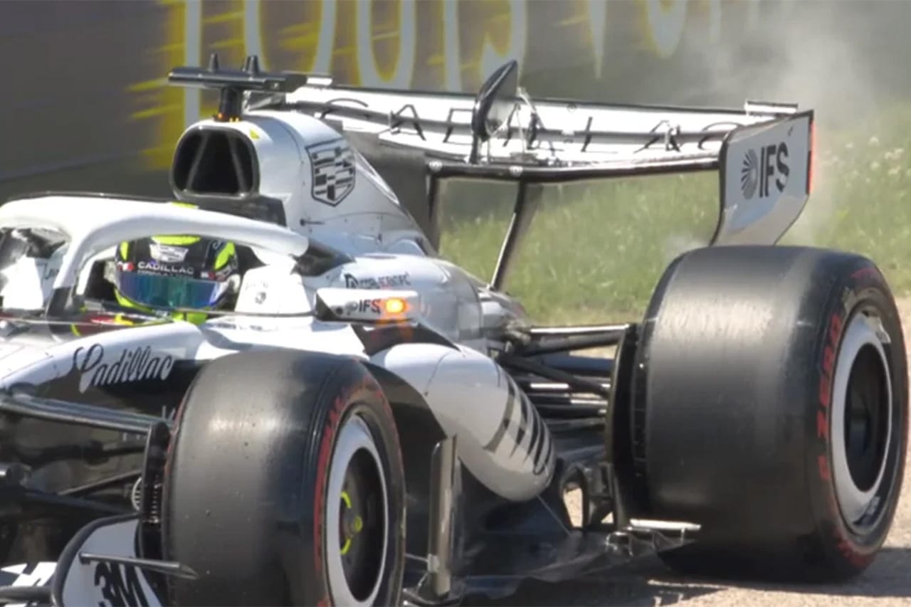 セルジオ・ペレス キャデラックF1に謎のトラブル FP3序盤に赤旗の原因