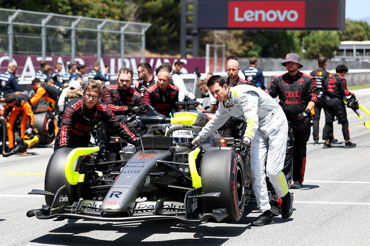 アウディ F1